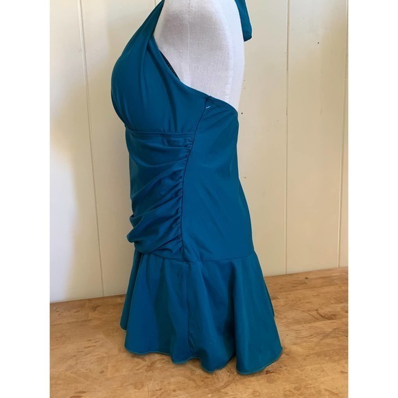Sea & Sand One Piece Tummy Control Swimsuit - Picture 4 of 7
